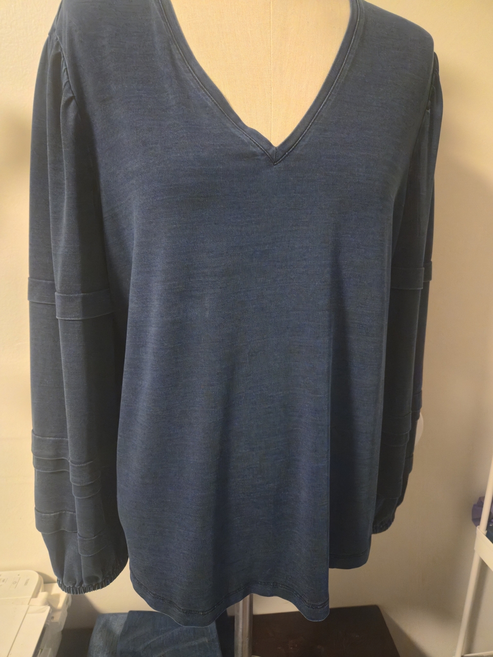 Chico's V-Neck Long Sleeve Women's Blouse- Navy